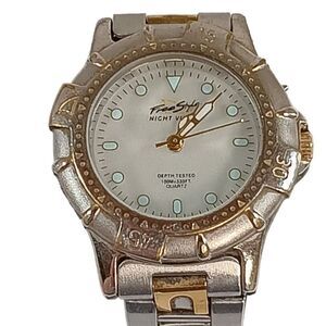 Vtg Freestyle Diver Watch Women Silver Tone Night Vision Date 100M New Battery